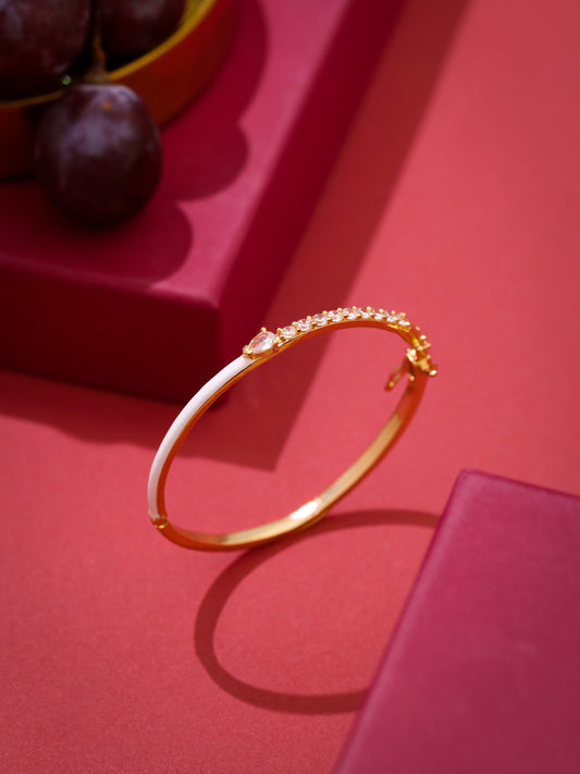 Crystal Crest Bracelet